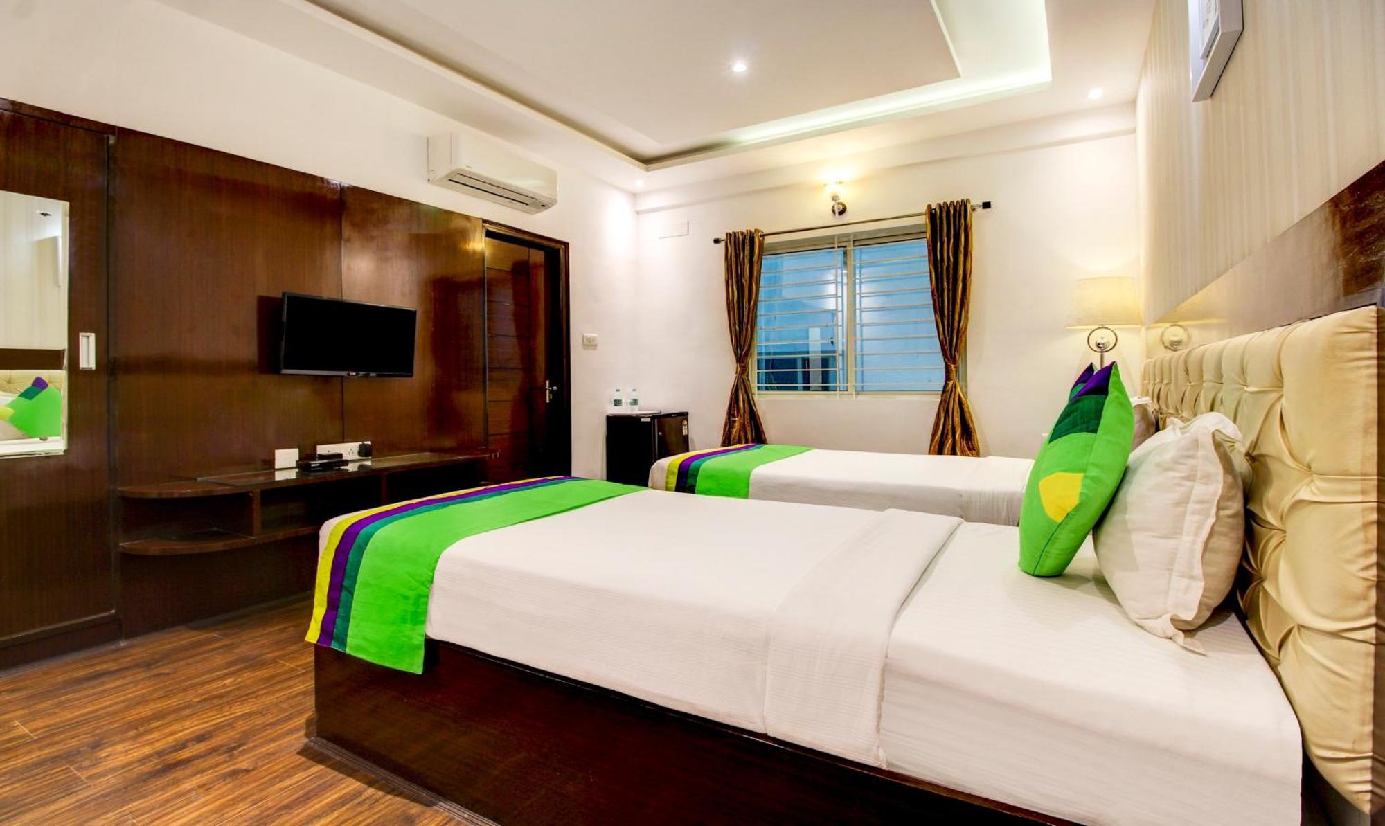 Treebo The Sai Leela Suites R T Nagar Bangalore Exterior foto